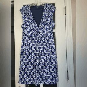Kiara V neck‎ Geometric Sleeveless dress